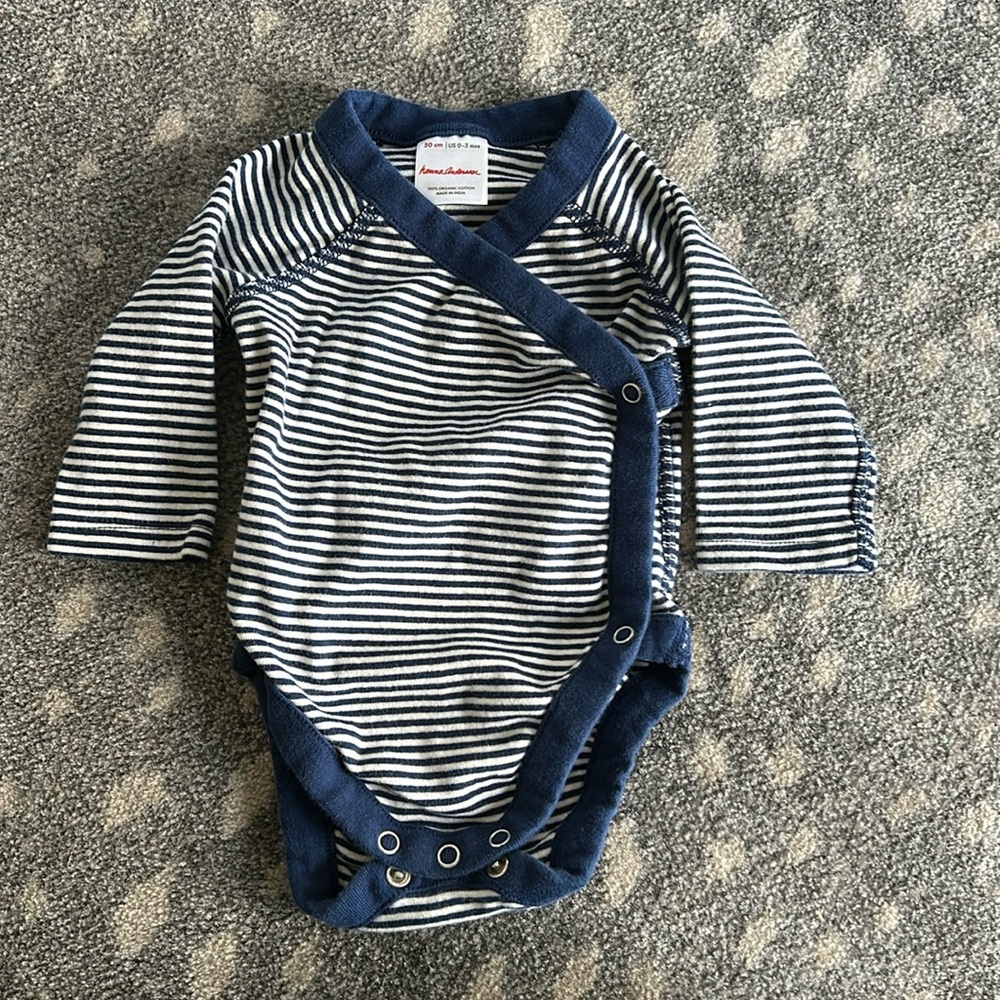 HA Striped Long-Sleeved Onesie 0-3m